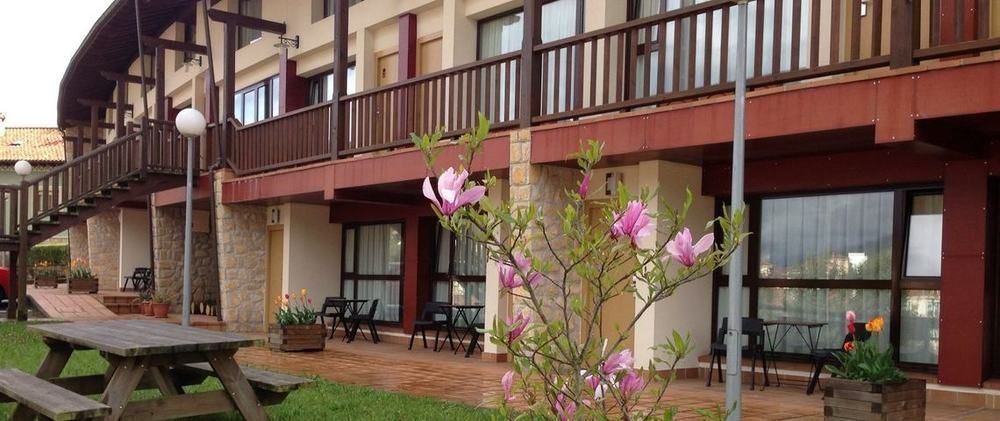Apartamentos Aldea Del Puente Onís Buitenkant foto